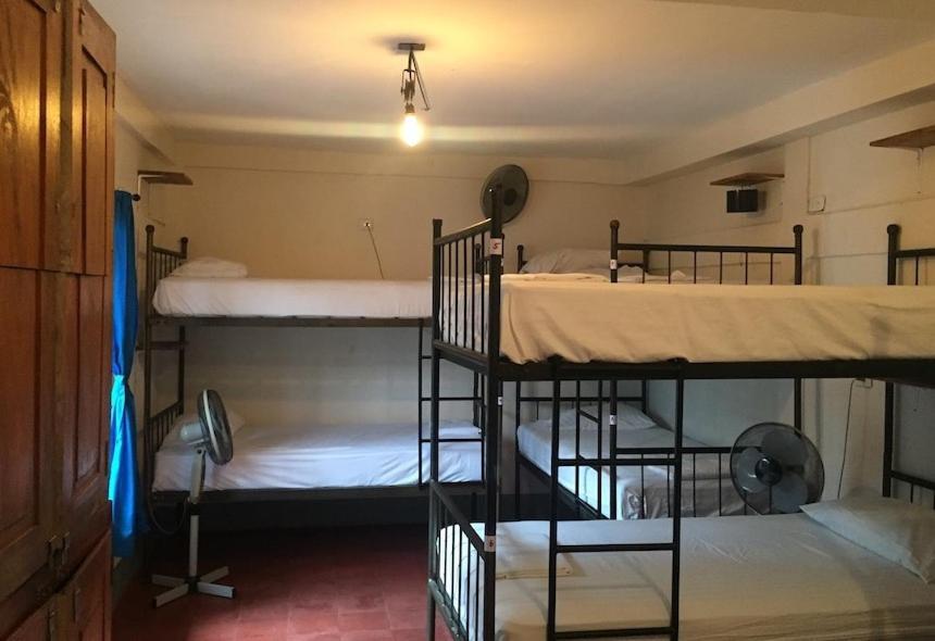 Hostal La Tortuga Booluda León Kültér fotó